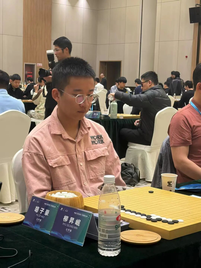 衢州烂柯杯开战 谁能成功狙击卞相壹?|预选赛|檀啸|胡子豪|柳升岷|世界围棋公开赛_新浪体育_新浪新闻